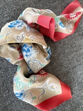 NWOT, RALPH LAUREN SILKY FEELING, FLORAL SCARF/BANDANA